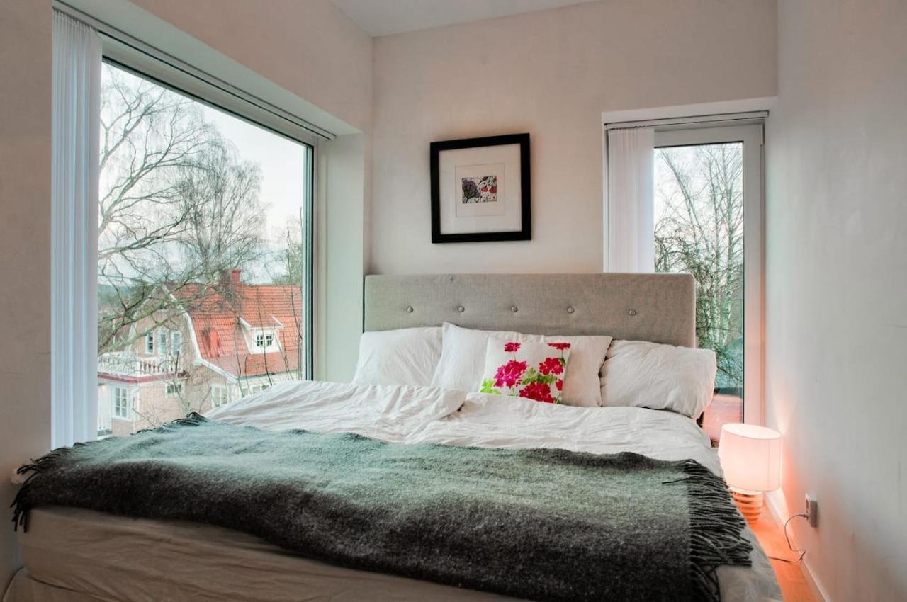 Villa Townhouse On Arlanda Stockholm Metro Line - Easy Checkin Sollentuna Exterior foto